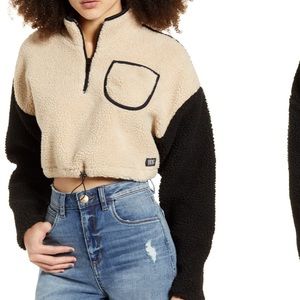 Fleece Teddy Cropped pullover from UO